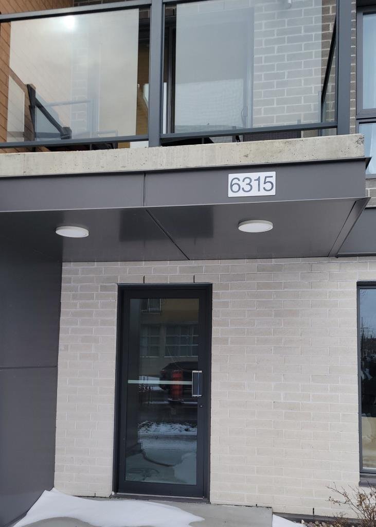 Commercial, 6315 boul. Gouin O., Montréal (Cartierville)