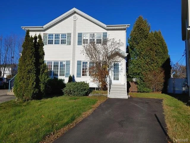 Maison jumelée, 1502 rue Maurice-Lalonde, Laval (Sainte-Dorothée)